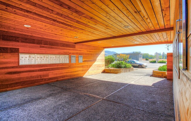 2 beds, 1 bath, 750 sqft, $2,195, Unit 23