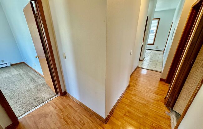 3 beds, 1 bath, $1,650, Unit 1