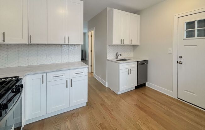 Studio, 1 bath, 350 sqft, $1,550, Unit 4604-3C