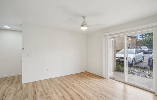 1 bed, 1 bath, 620 sqft, $1,495, Unit 10