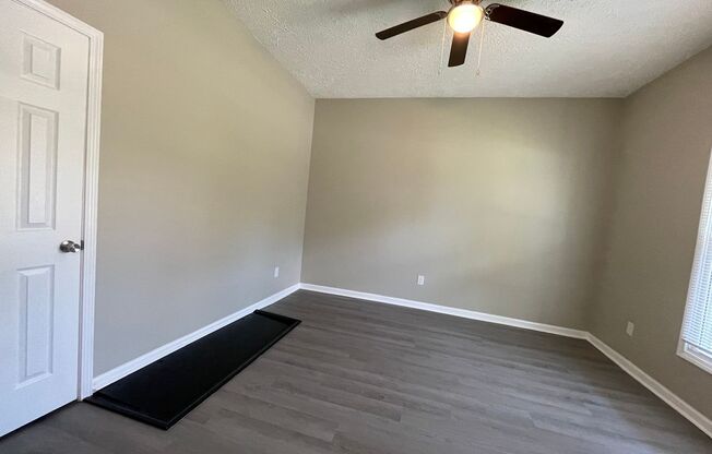 1 bed, 1 bath, 500 sqft, $700, Unit Unit 1