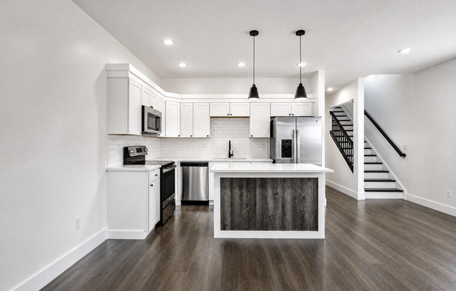3 beds, 2.5 baths, 1,366 sqft, $1,499, Unit 1320