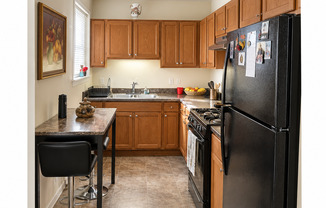 3223 W DIVERSEY AVE