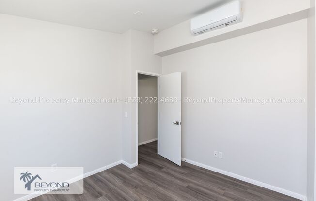 2 beds, 1 bath, 716 sqft, $2,388, Unit 4433 Menlo Ave. (ADU)