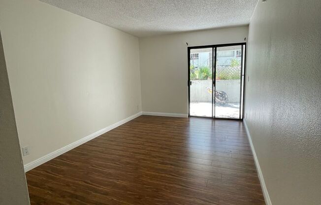 2 beds, 2 baths, $2,995, Unit Unit 114