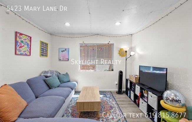 5423 MARY LN DR