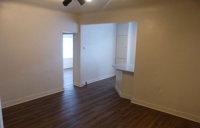 2 beds, 1 bath, $1,500, Unit Unit - 11