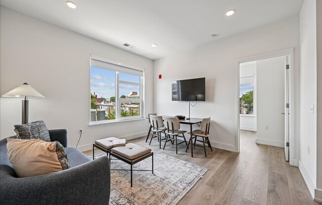2 beds, 2 baths, 701 sqft, $2,799, Unit 312