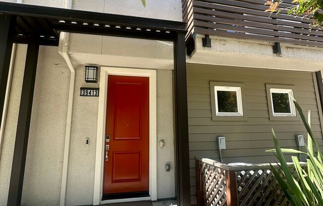 Mission Blvd 2 Bedroom 2 Bath Unit!