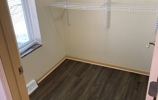 2 beds, 2 baths, 1,250 sqft, $1,355, Unit PHV - 2217