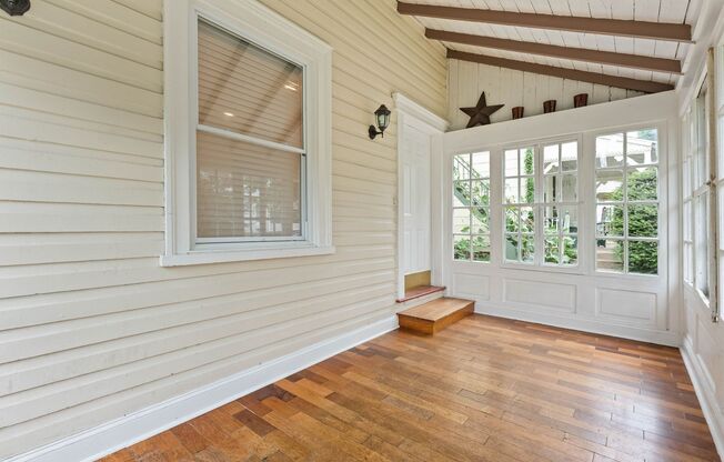 316 LOCUST AVE