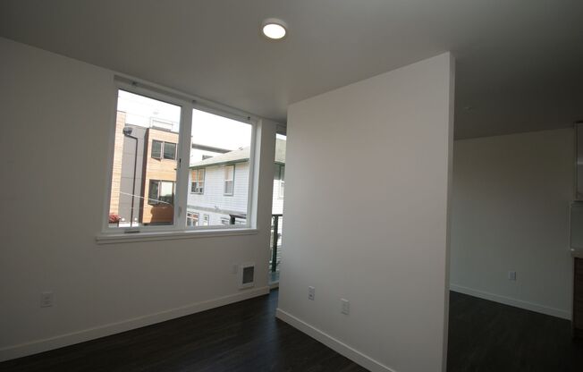 Studio, 1 bath, 367 sqft, $1,425, Unit 213 NEW