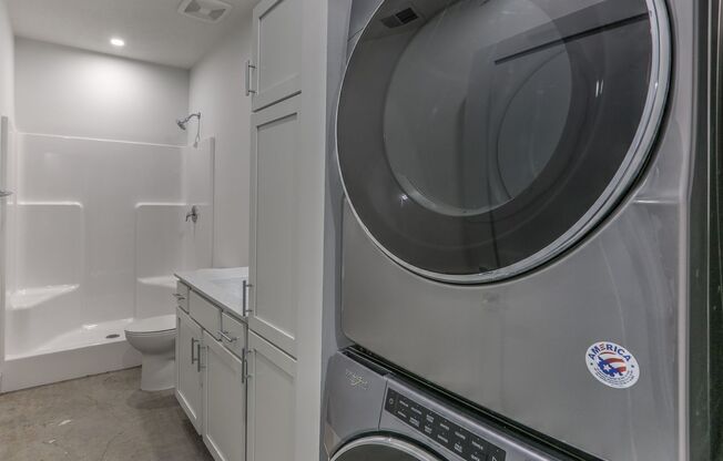 1 bed, 1 bath, 1,047 sqft, $1,550, Unit A313