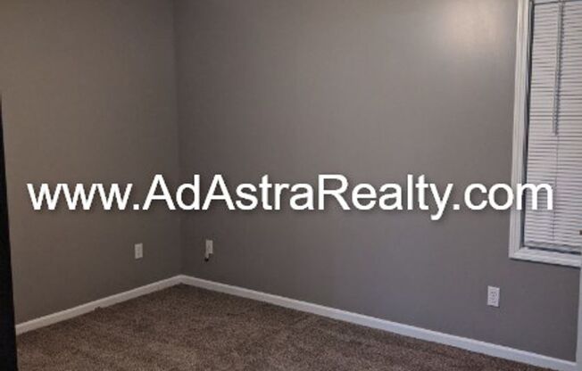 3 beds, 2.5 baths, $1,495, Unit Unit A