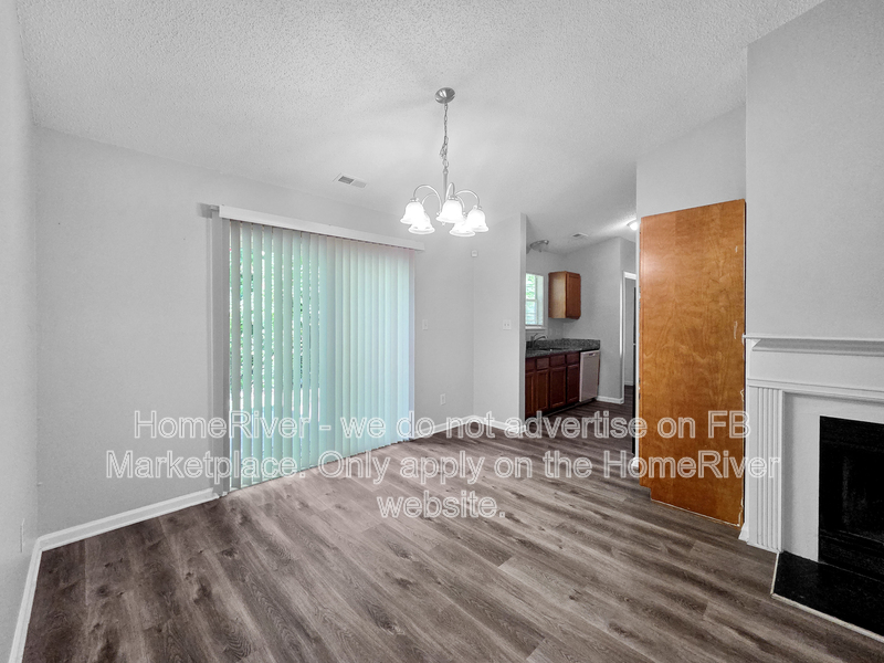 1109 CAPPS HOLW DR