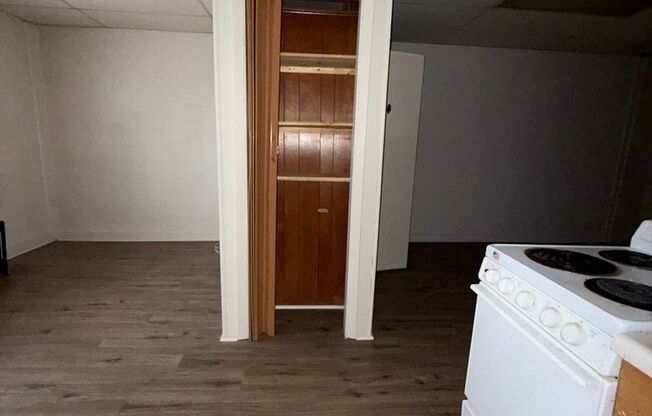 7367 Denniston