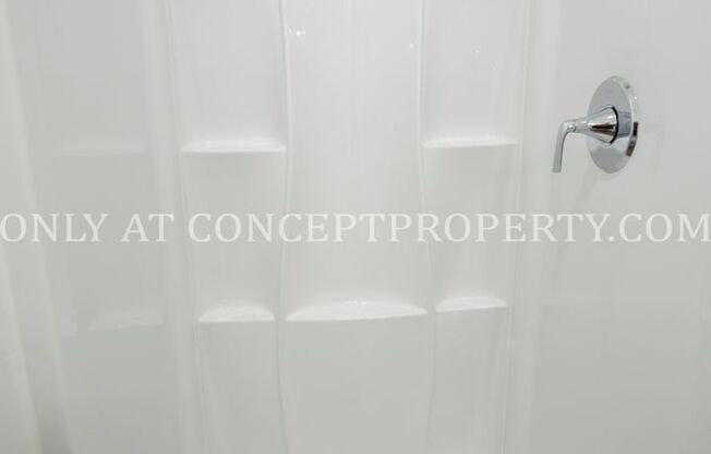 1 bed, 1 bath, 402 sqft, $1,049, Unit 522- (10)