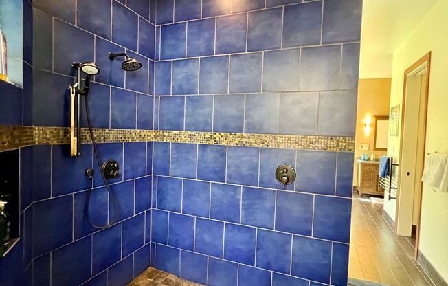 4 beds, 3.5 baths, $15,500