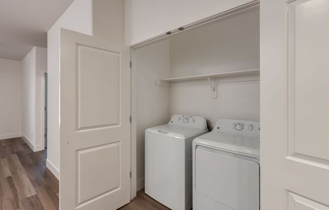 2 beds, 2 baths, 989 sqft, $1,770, Unit 133