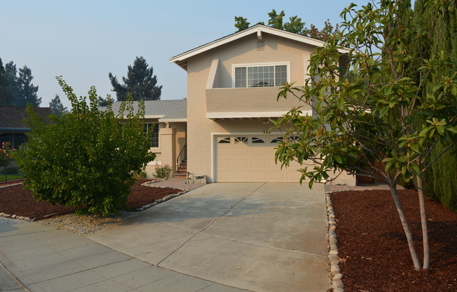 SPACIOUS SINGLE FAMILY HOME FOR RENT IN SUNNYVALE!