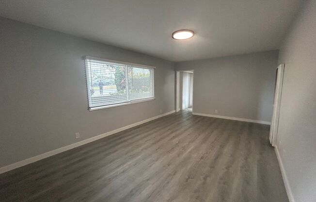 2 beds, 1 bath, 950 sqft, $3,850, Unit Unit A