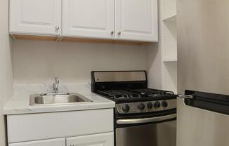 Studio, 1 bath, 450 sqft, $2,950, Unit 12B