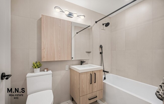 Studio, 1 bath, $3,245, Unit 720