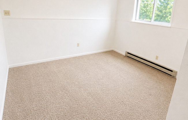 1537 Westchester Square E.