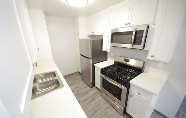 1 bed, 1 bath, $2,450, Unit 3