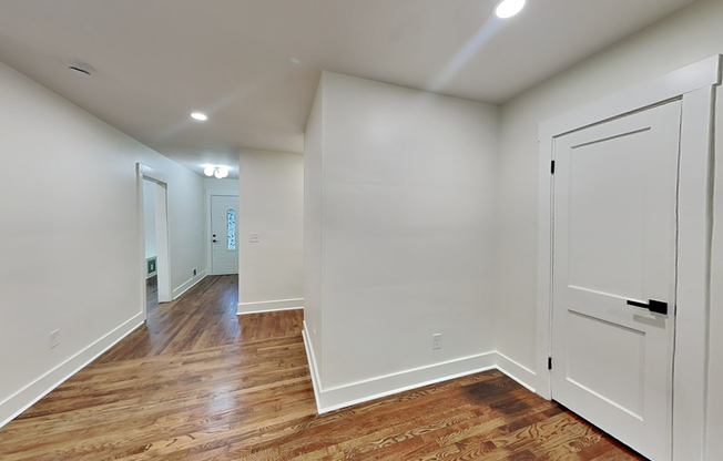 108 BURBANK DR NW