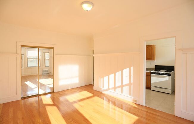 Studio, 1 bath, $1,895, Unit #407