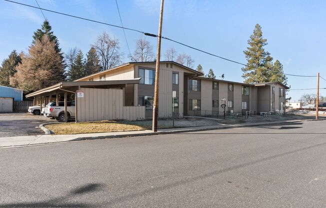 The Deer Park Apartments