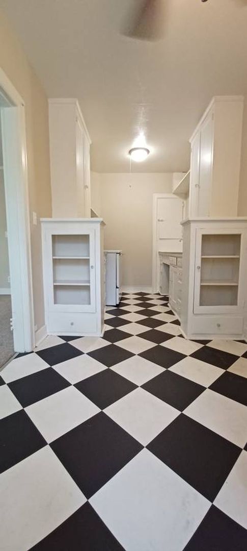 Vibrant Southeast Portland Living!