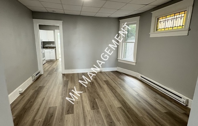 315 CEDAR AVE