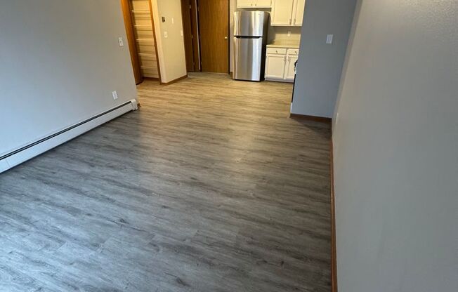 1 bed, 1 bath, 625 sqft, $1,100, Unit 109