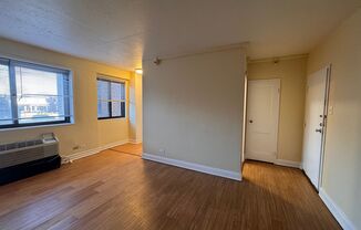 1 bed, 1 bath, 528 sqft, $850, Unit 0223