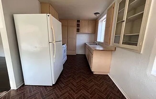 1 bed, 1 bath, $1,800