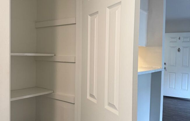 2 beds, 2 baths, 931 sqft, $1,003, Unit 04-0401