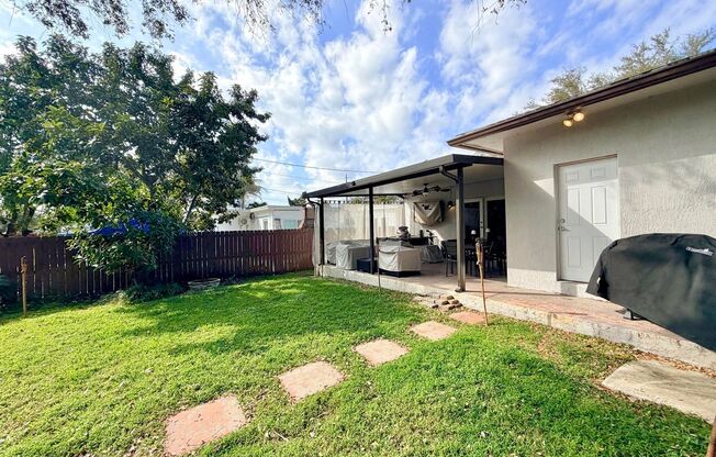 243 SW 5TH ST DANIA, FL 33004