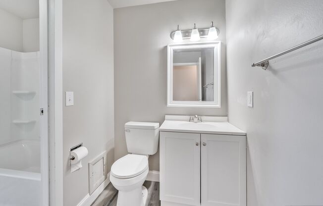 2 beds, 1.5 baths, 925 sqft, $1,249, Unit 3025 - F90