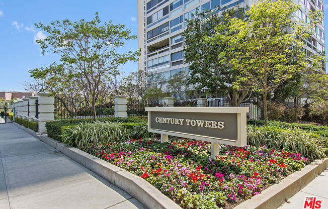 2 beds, 2 baths, 1,633 sqft, $9,500, Unit 702