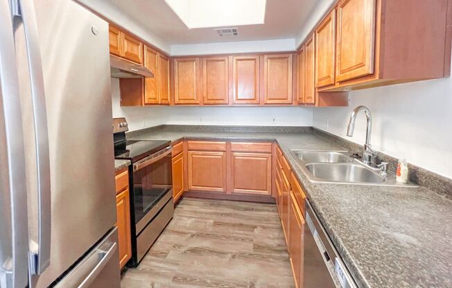 3 beds, 2 baths, $1,695, Unit # 268