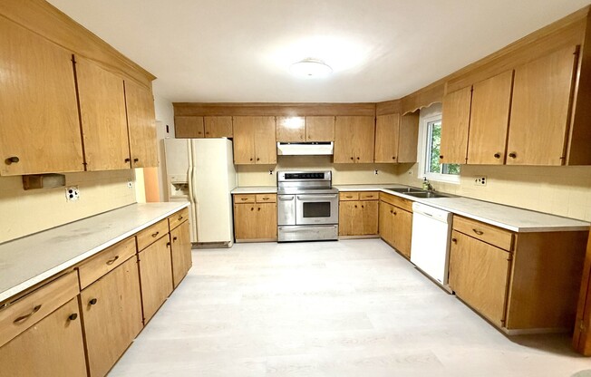 153 HAWTHORNE RD