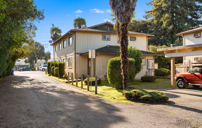 802-816 Lincoln Avenue