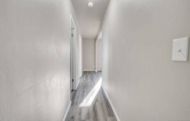 2 beds, 1 bath, 700 sqft, $999, Unit 1245 - 3