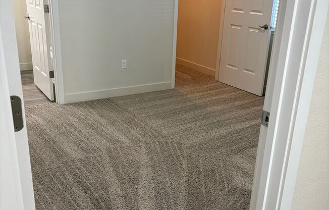 2 beds, 2 baths, 1,064 sqft, $2,271, Unit 1663 - 201