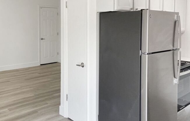 2 beds, 1 bath, 700 sqft, $1,335, Unit 46
