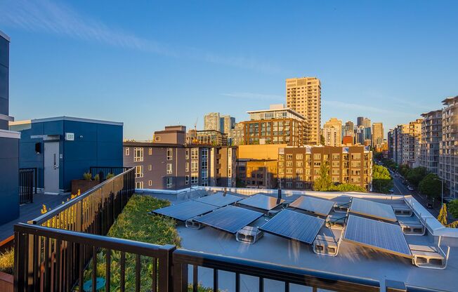 Studio, 1 bath, 236 sqft, $1,195, Unit 607