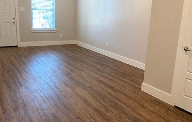 Large Townhome on corner lot