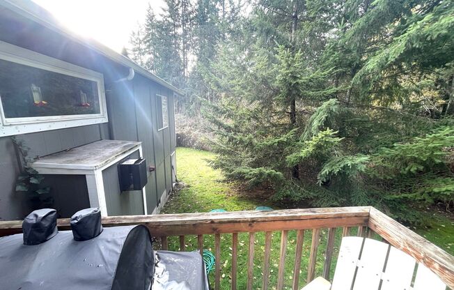 Remodeled 3-Bedroom Duplex Home in North Gig Harbor